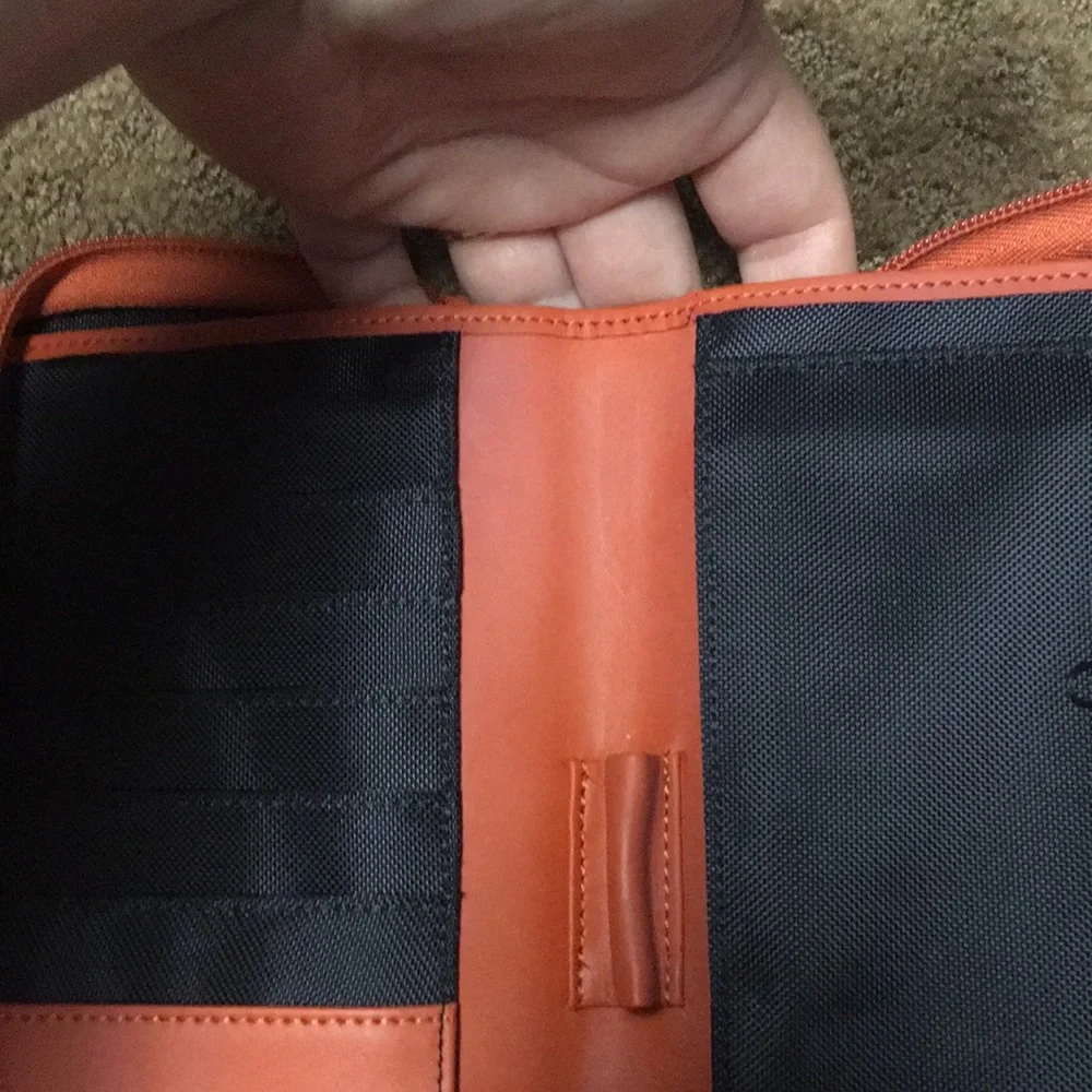 Clava leather Wallet clutch genuine leather burnt orange EUC lots of pockets